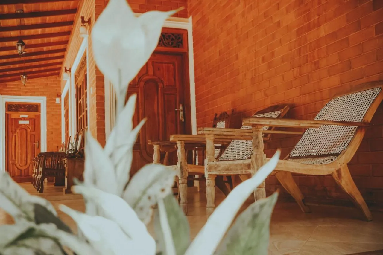 Tikuhut Hostel Sigiriya