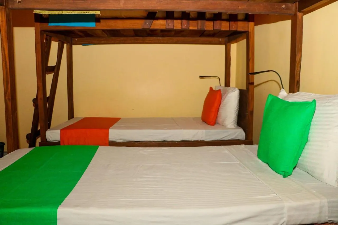 Tikuhut Hostel Sigiriya
