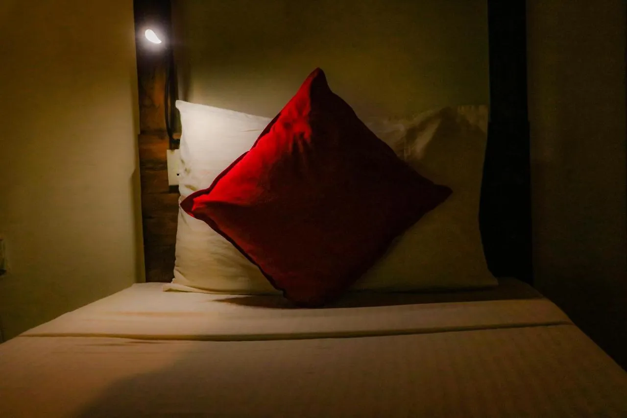 Tikuhut Hostel Sigiriya Sri Lanka