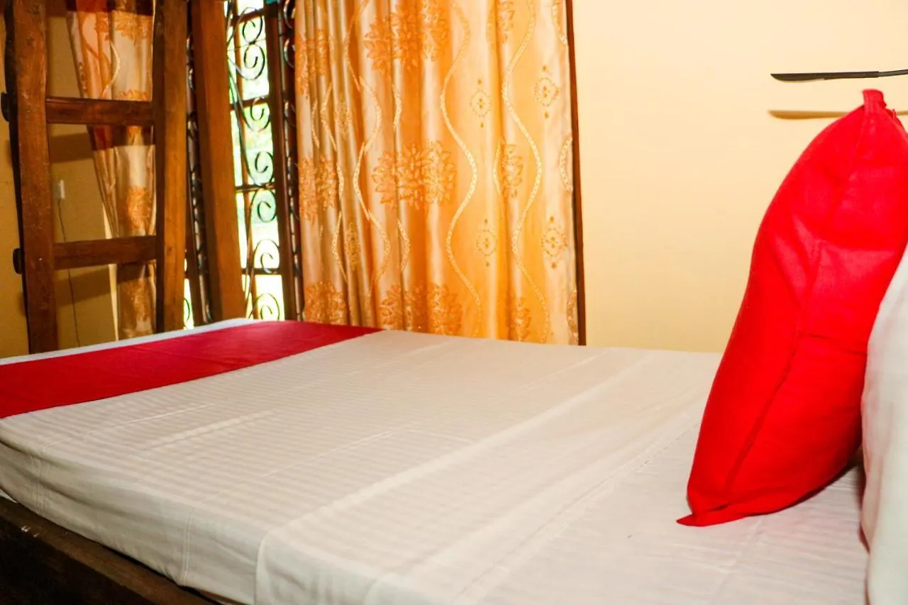 Tikuhut Hostel Sigiriya