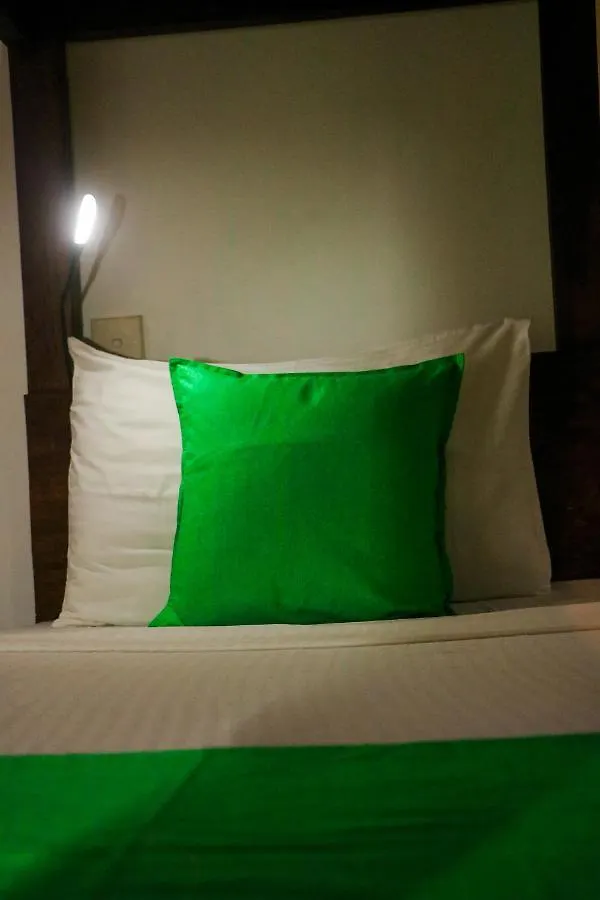 Tikuhut Hostel Sigiriya Sri Lanka