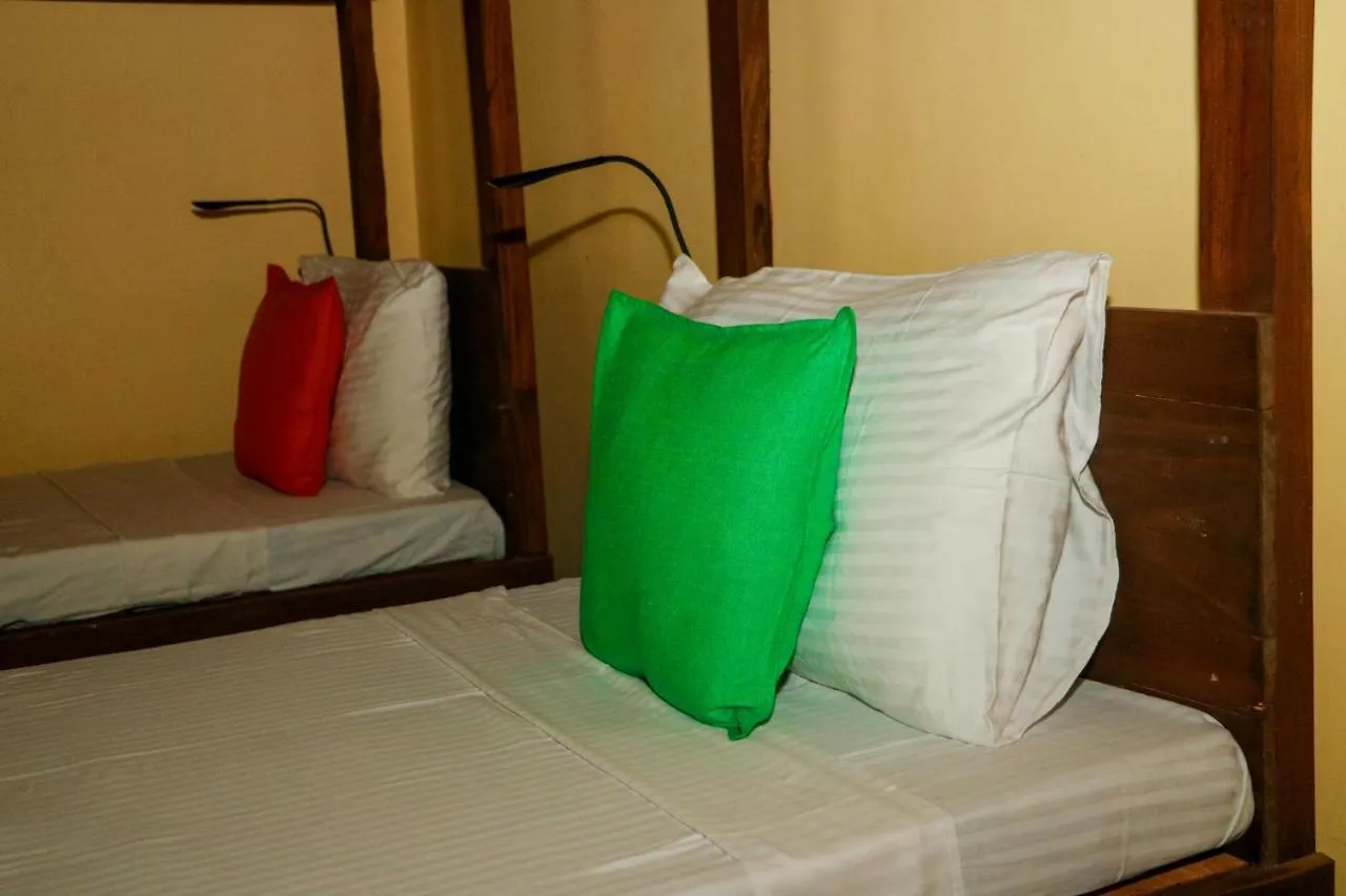 Tikuhut Hostel Sigiriya