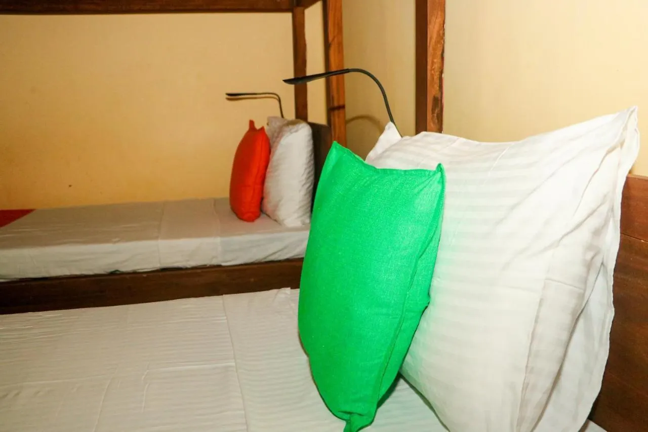 Tikuhut Hostel Sigiriya