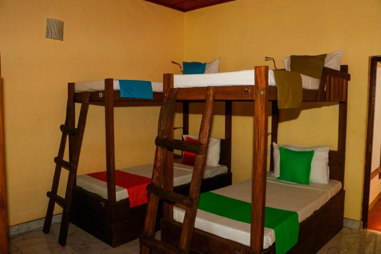 Tikuhut Hostel Sigiriya